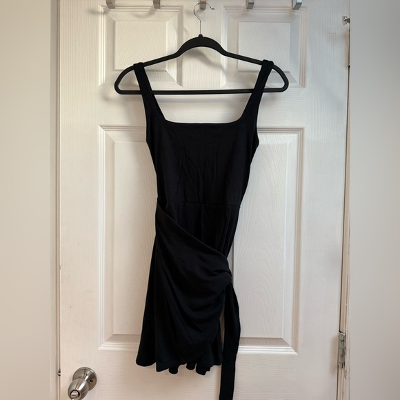 Wilfred Saturn Mini Dress - Aritzia (Size S) - Picture 3 of 4